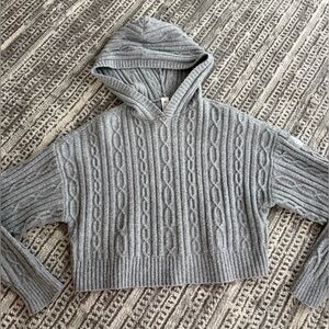 ALO Yoga Gray Cable Knit Sweater